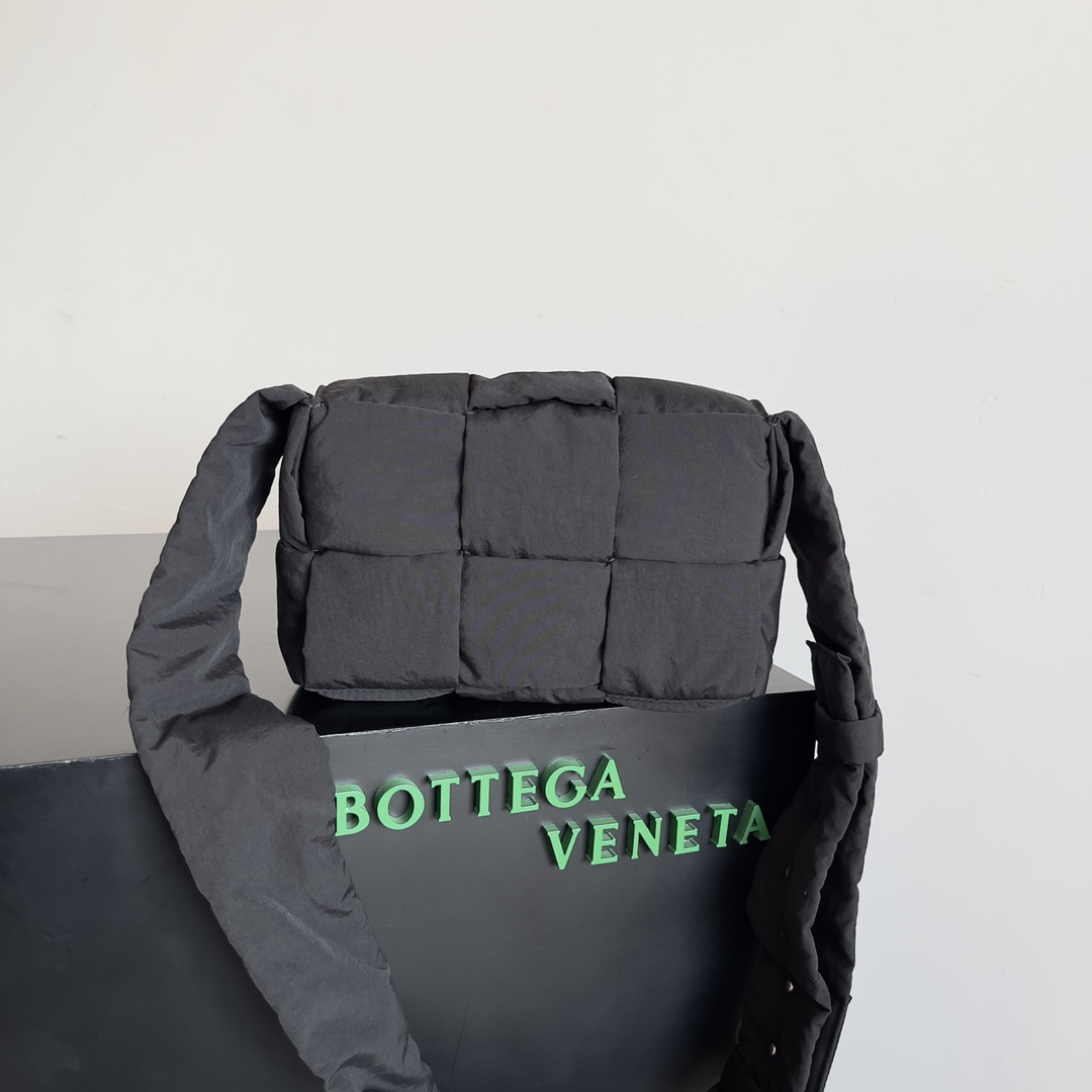 Bottega Veneta Satchel Bags